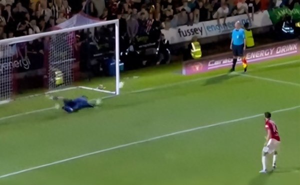 配资栈 第四级别球队创奇迹! 他们连斩英超英冠球队, 挺进联赛杯16强